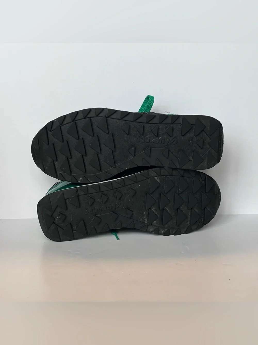 Saucony Jazz Low Pro Shamrock St Patrick’s Day Green Black Men’s 7 Women’s 8.5